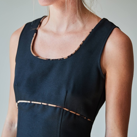 Cheetah lined little black dress - Picture 3 of 4